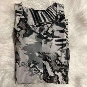 🛍 4/$15🛍 Women’s Blouse